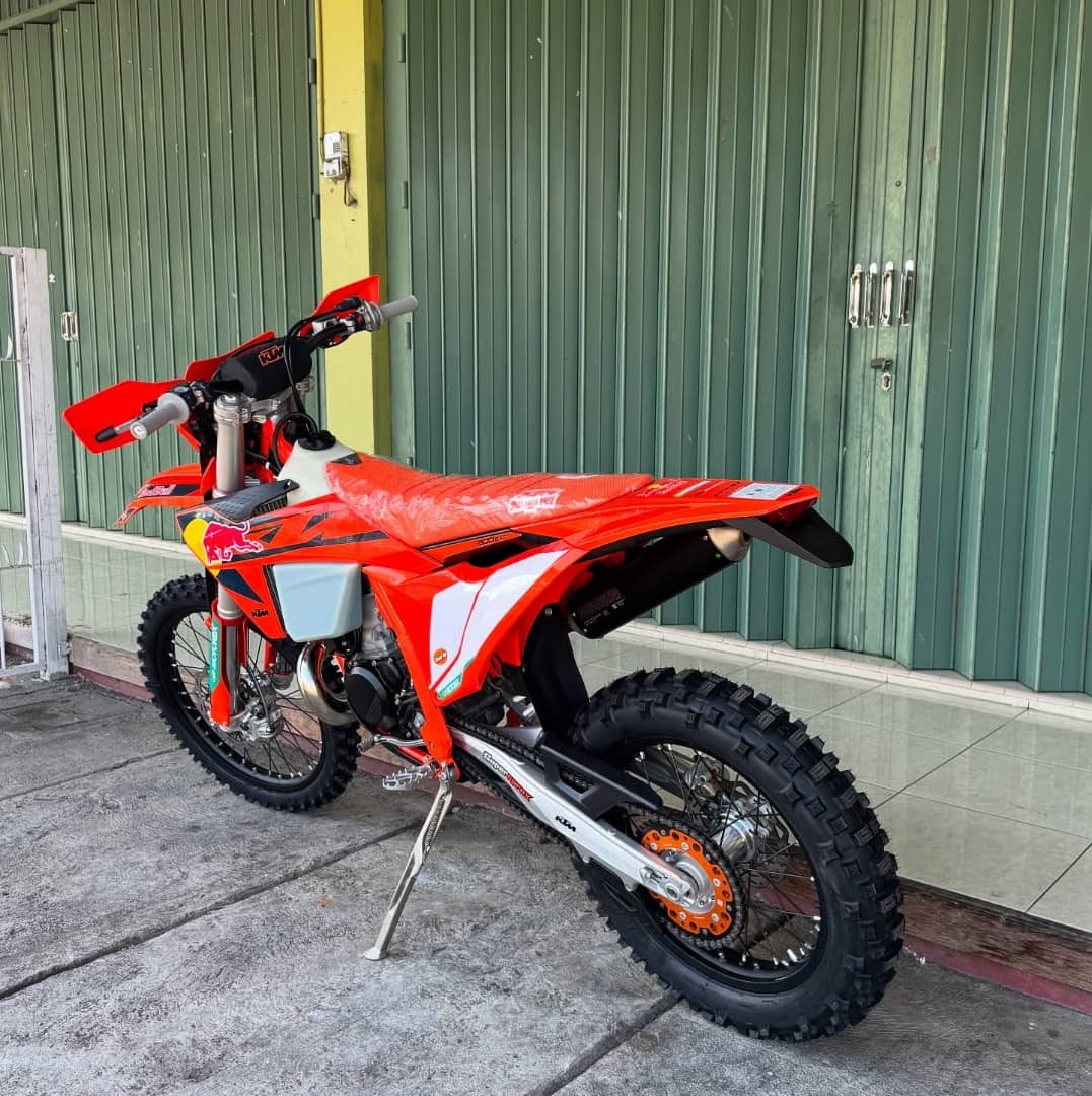 EXC300TBI Champion 2025