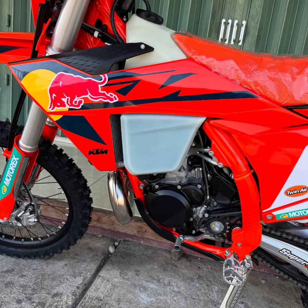 EXC300TBI Champion 2025 - Image 4